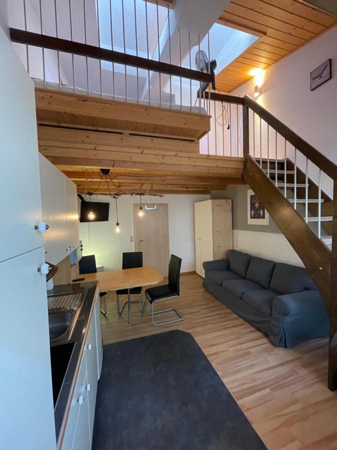 Eleven Apartment *